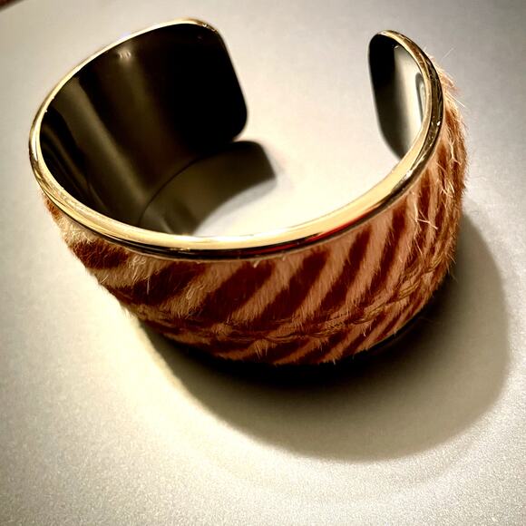 🎊HP🎊Tod's Calf Hair Silver Tone Cuff Bracelet - Picture 3 of 8